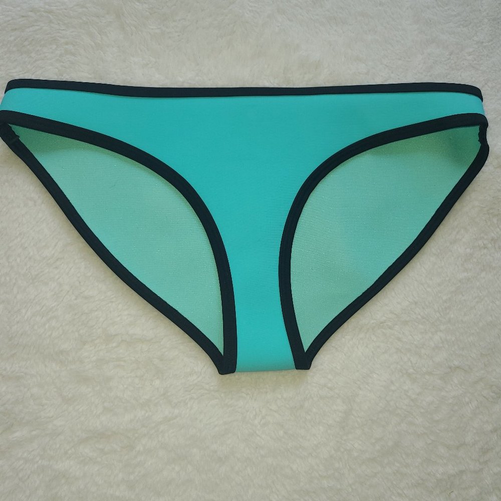 Triangl Santa Rosa Bikini Bottom in Small